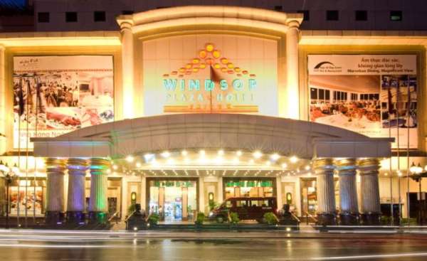 Khách sạn Windsor Plaza