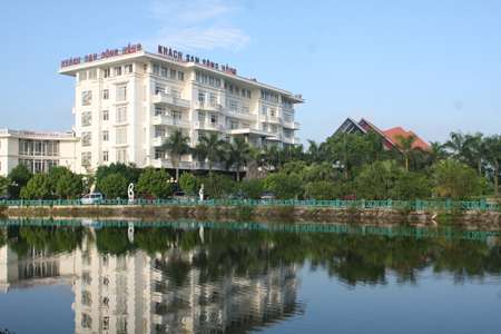 Sông Hồng Resort