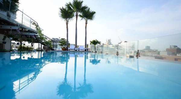 Khách sạn Grand Silverland Spa