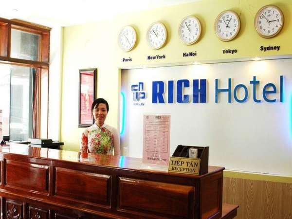 Khách sạn Rich