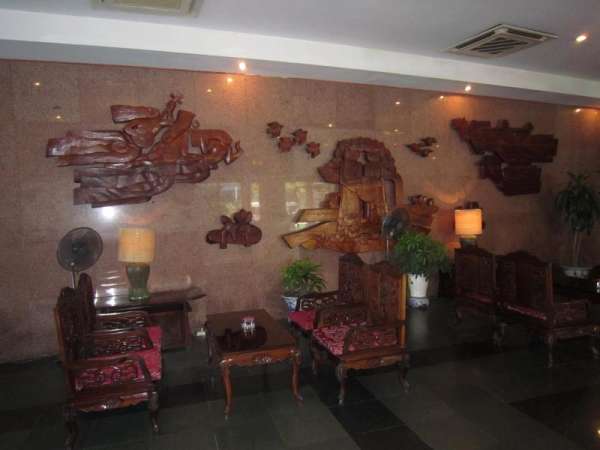 Khách sạn Hạ Long Bay