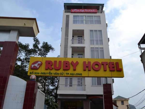 Khách sạn Ruby Hạ Long