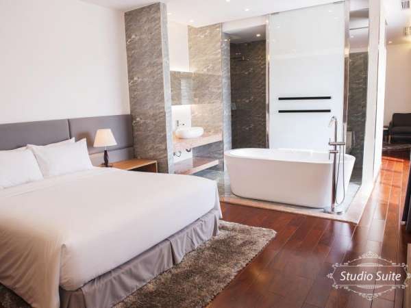 Khách sạn Charm Suite Residence Sài Gòn