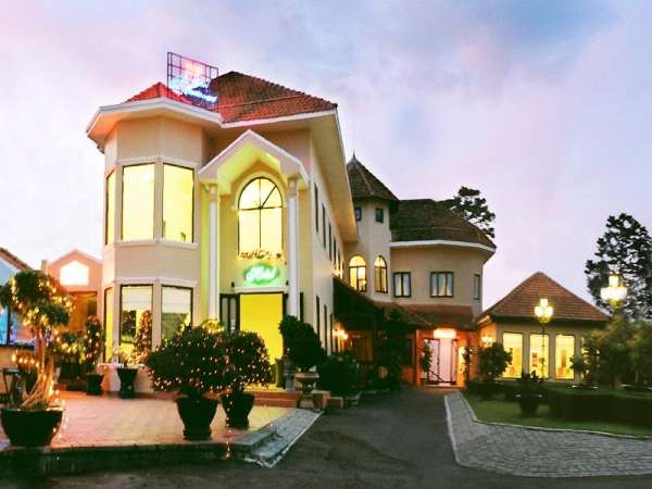 Khách sạn Villa HP Đà Lạt