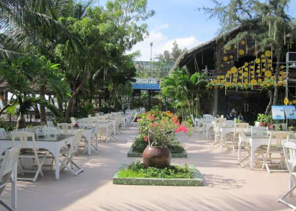 Hoàn Cầu Resort