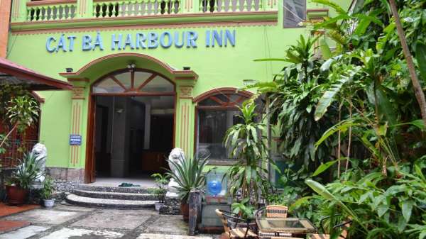 Khách sạn Harbour Inn Cát Bà