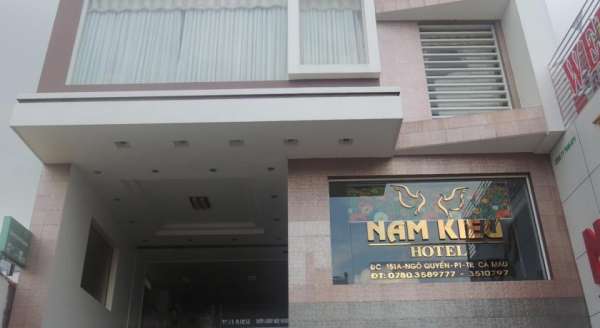 Khách sạn Nam Kiều
