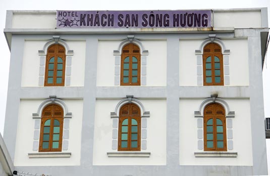 Khách sạn Sông Hương Hưng Yên