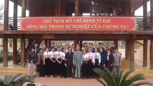 Khu tưởng niệm Chủ tịch Hồ Chí Minh
