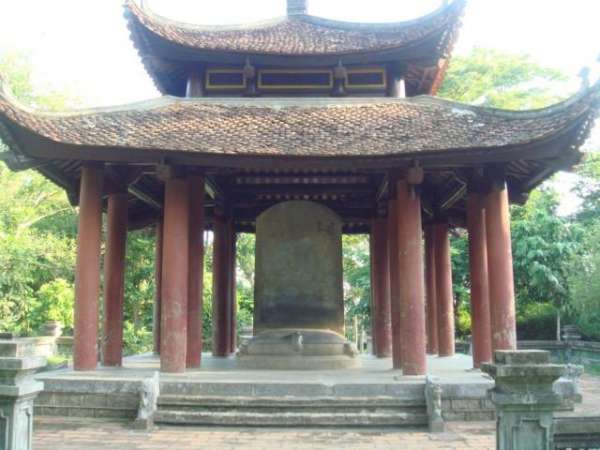 Khu di tích mộ Nguyễn Thái Học