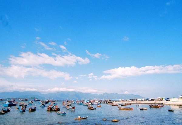 Cảng cá Vĩnh Lương