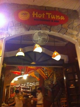 Nhà hàng Hot Tuna Bar