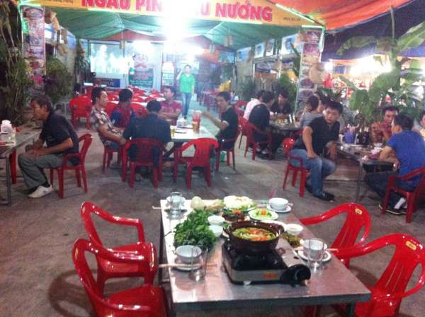 Nhà hàng Vườn Chuối Quán Minh Tròn